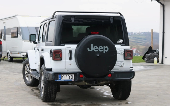 Jeep Wrangler cena 159000 przebieg: 61000, rok produkcji 2018 z Bochnia małe 211